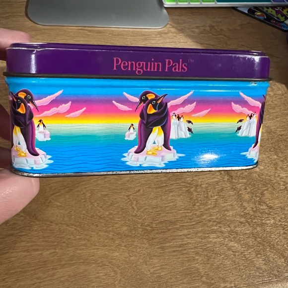 Vintage Lisa Frank Penguin tin - Picture 2 of 9